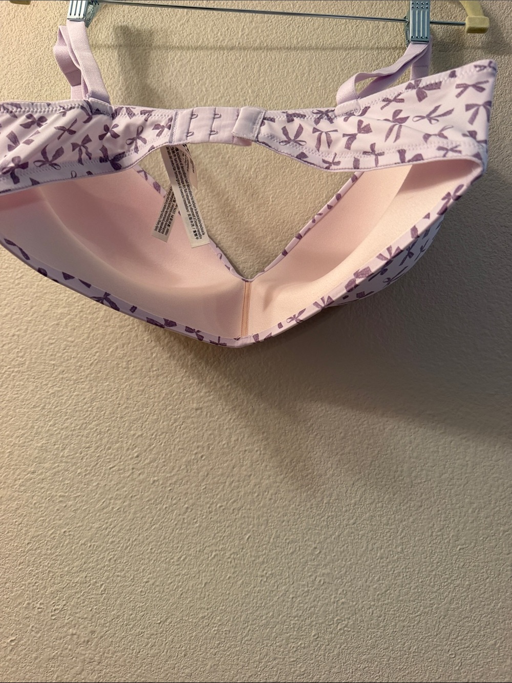 PINK Victoria's Secret Light Pink Bra with Mauve Bow Print never worn - Picture 2 of 3